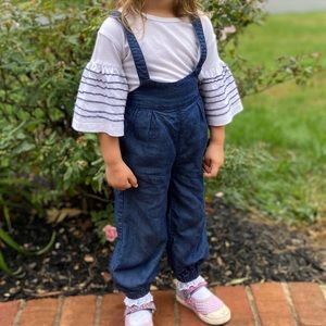 Habitual overall outfit